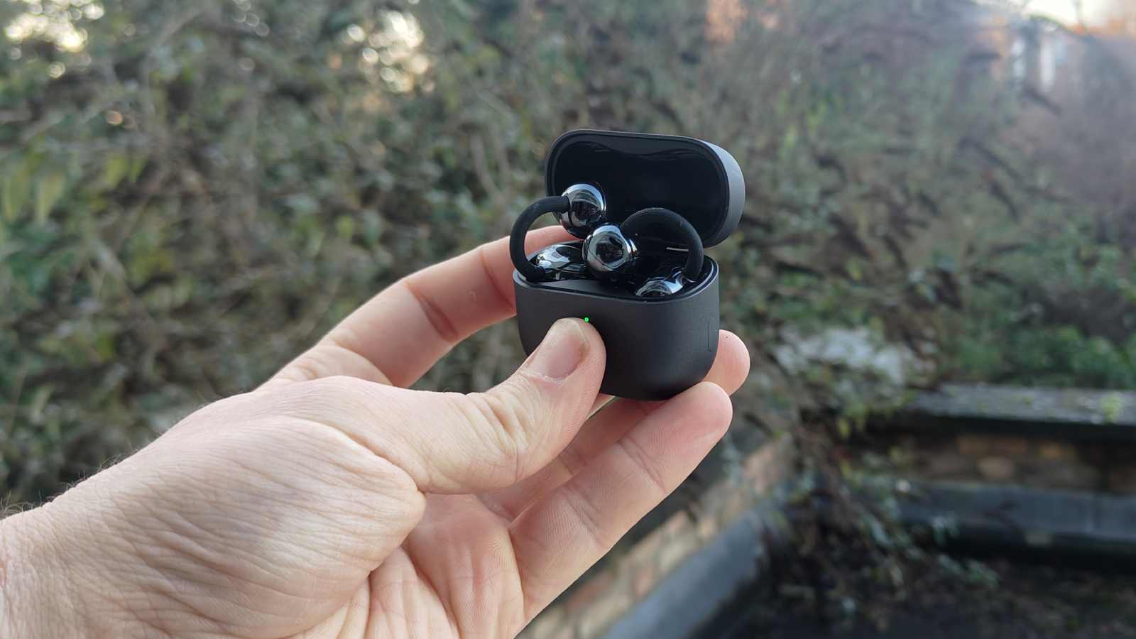 The Huawei FreeClip 2 placed wrongly in their case.