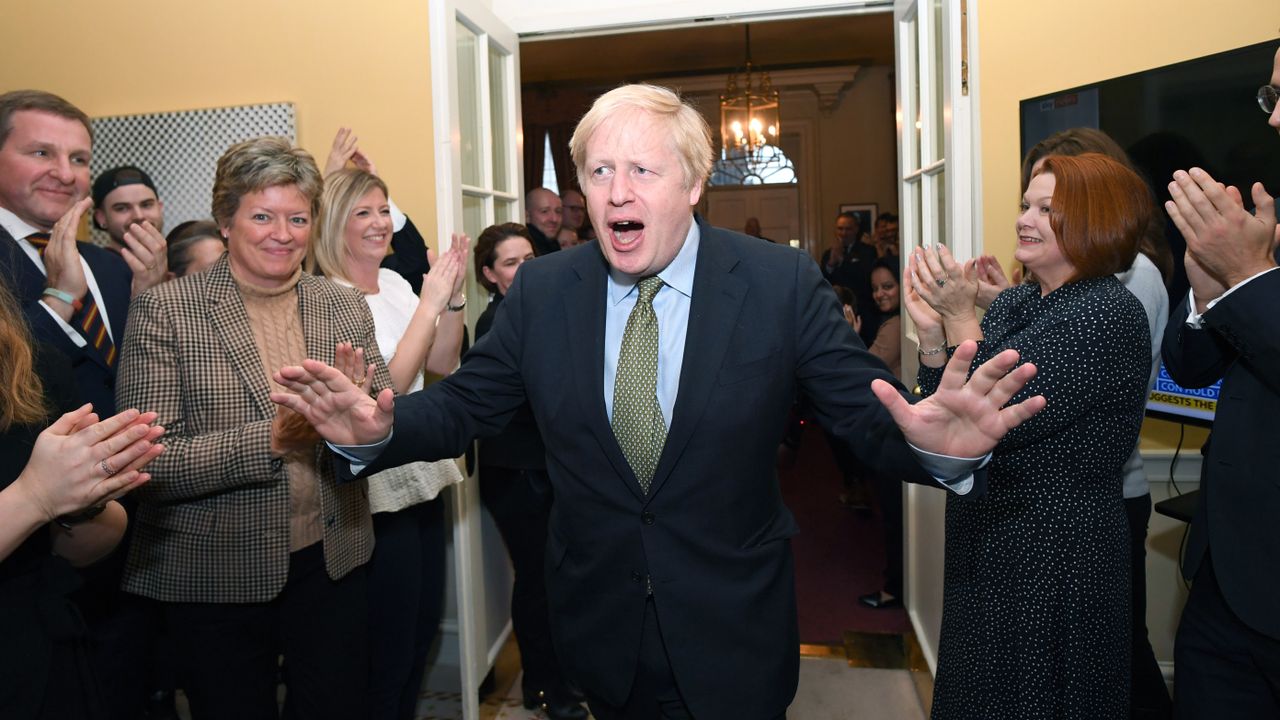 johnson_downing_street.jpg