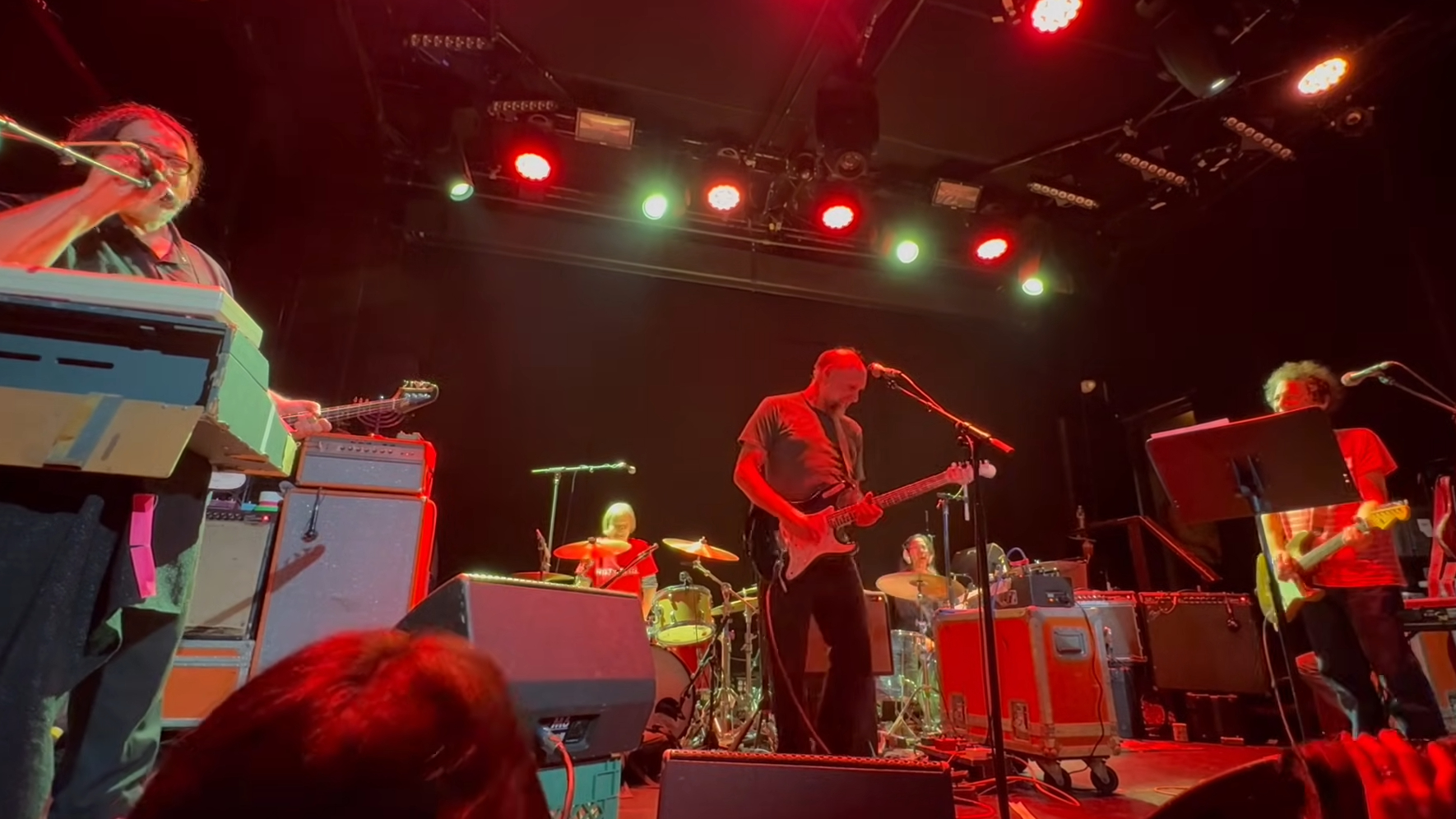 Yo La Tengo on stage