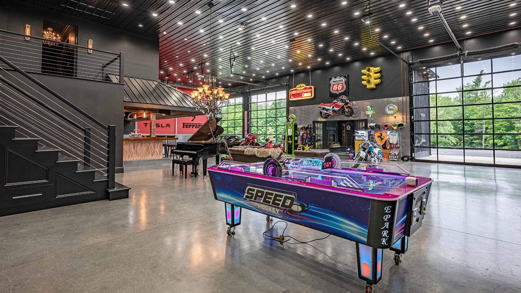 theweek.com - The Week US - 6 inviting homes with event spaces