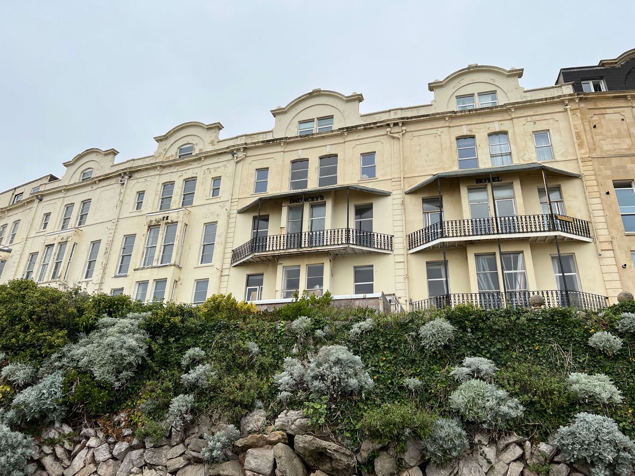 Apple iPhone 13 Pro Max samples