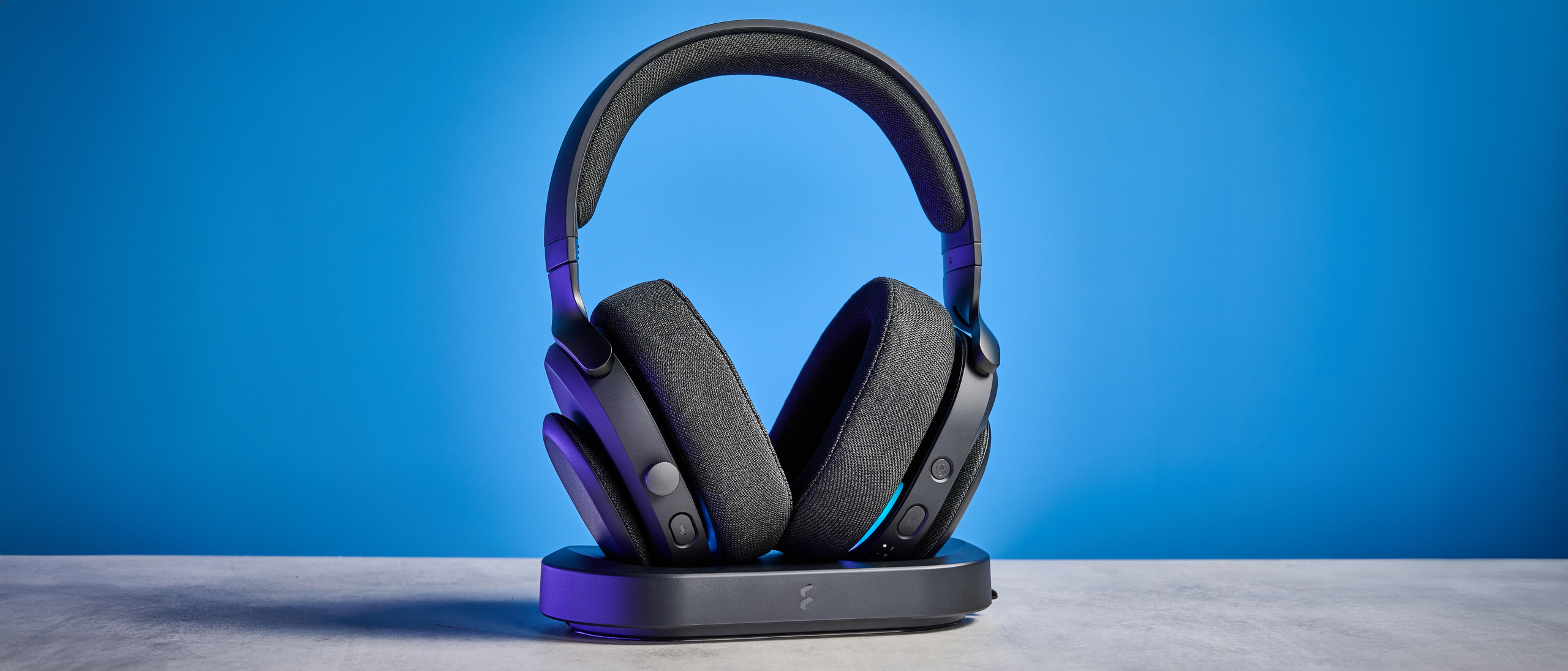 The Fractal Design Scape on a stone surface with a blue background