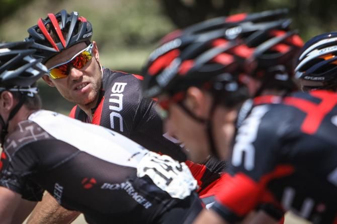 Thor Hushovd (BMC) checks on his teammates.