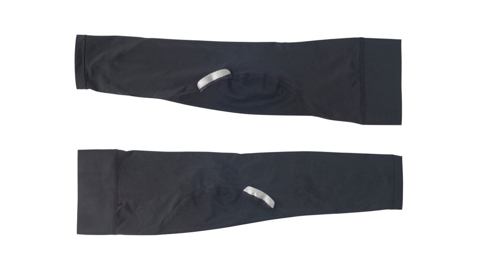 Why do runners wear arm sleeves? Advnture