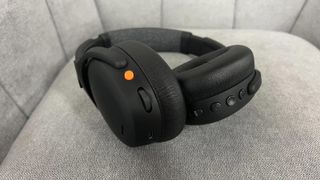 Close up on Skullcandy Crusher ANC 2 right earcup