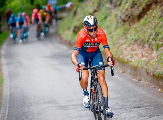 Vincenzo Nibali attacks during stage 16 at the Giro