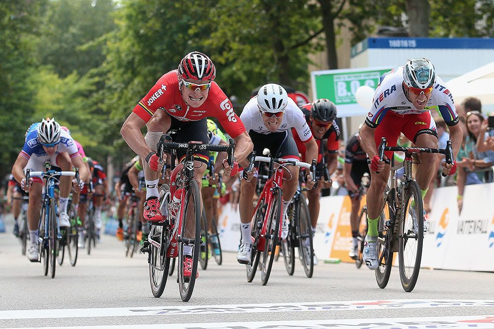 Greipel (Lotto Soudal) claims the sprint