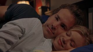 Ryan Reynolds and Amy Smart in Just Friends