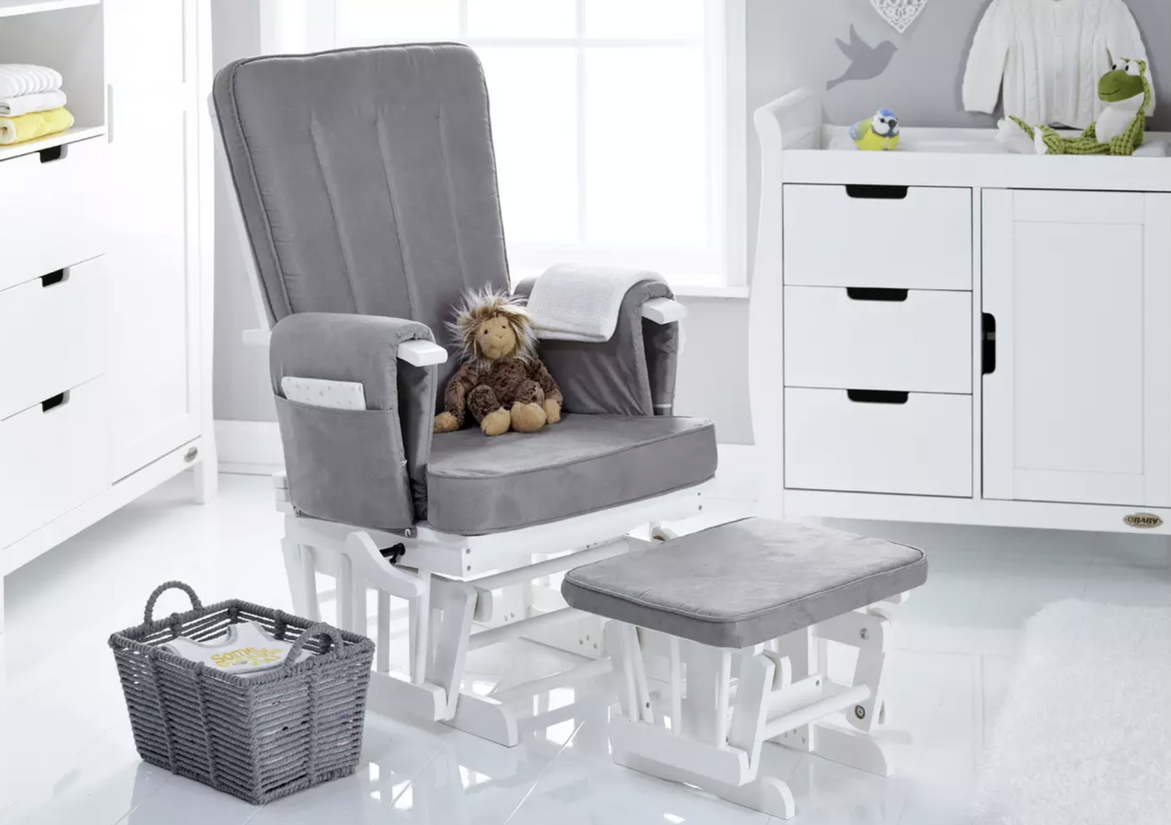 Best nursing chairs 5 top feeding chairs for mums and babies Real Homes