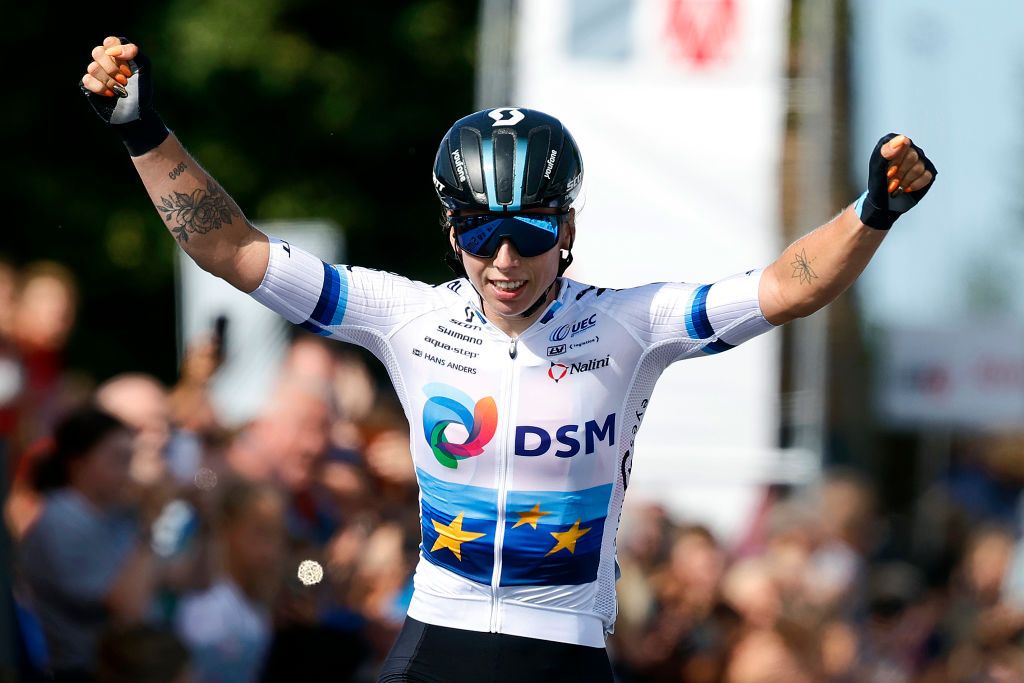 LELYSTAD NETHERLANDS AUGUST 30 Lorena Wiebes of Netherlands and Team DSM celebrates winning during the 25th Simac Ladies Tour 2022 Stage 1 a 1412km stage from Lelystad to Lelystad SLT2022 UCIWWT on August 30 2022 in Lelystad Netherlands Photo by Bas CzerwinskiGetty Images