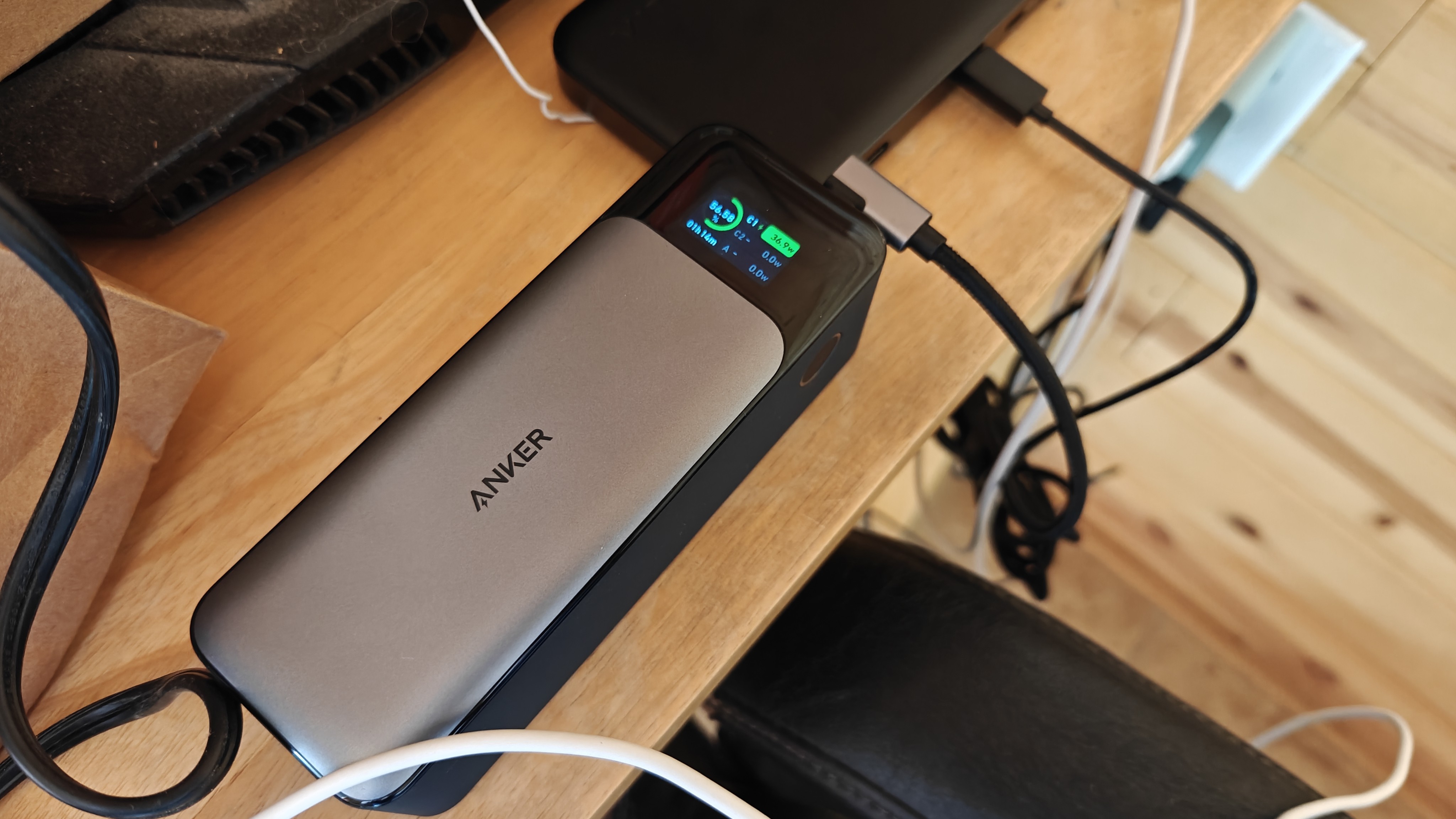 Anker Prime 27500mAh battery pack that charges multiple devices