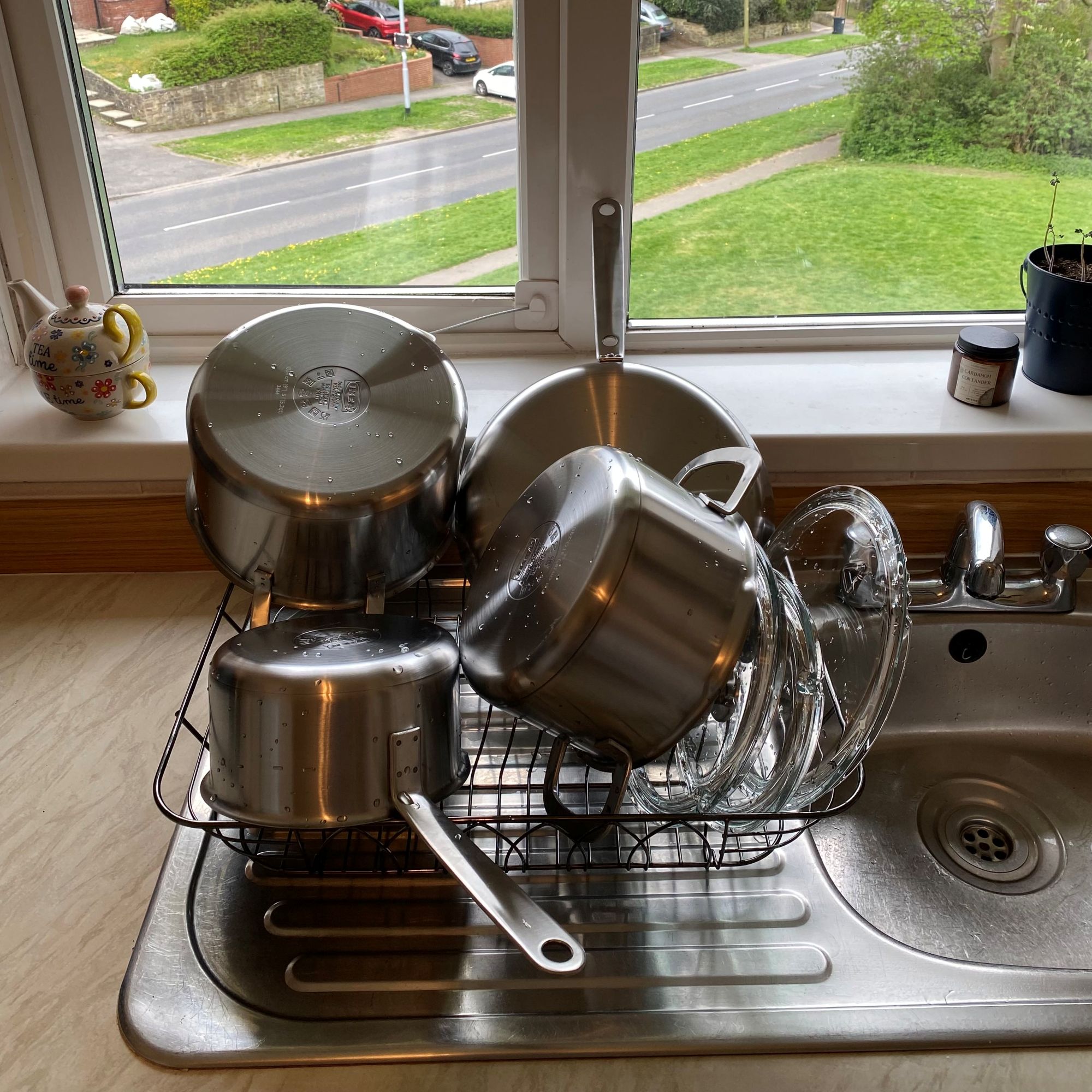 IKEA HEMKOMST cookware drying on dish rack