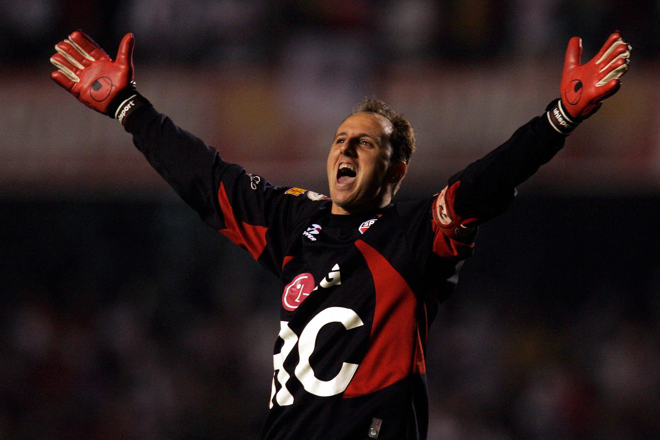 Sao Paulo goalkeeper Rogerio Ceni celebrates a goal for his side in the Copa Libertadores final in 2005.