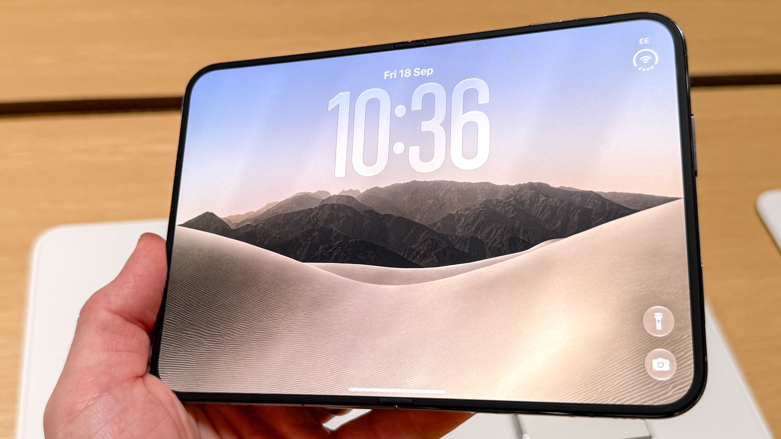 iPhone Duo hands-on pictures