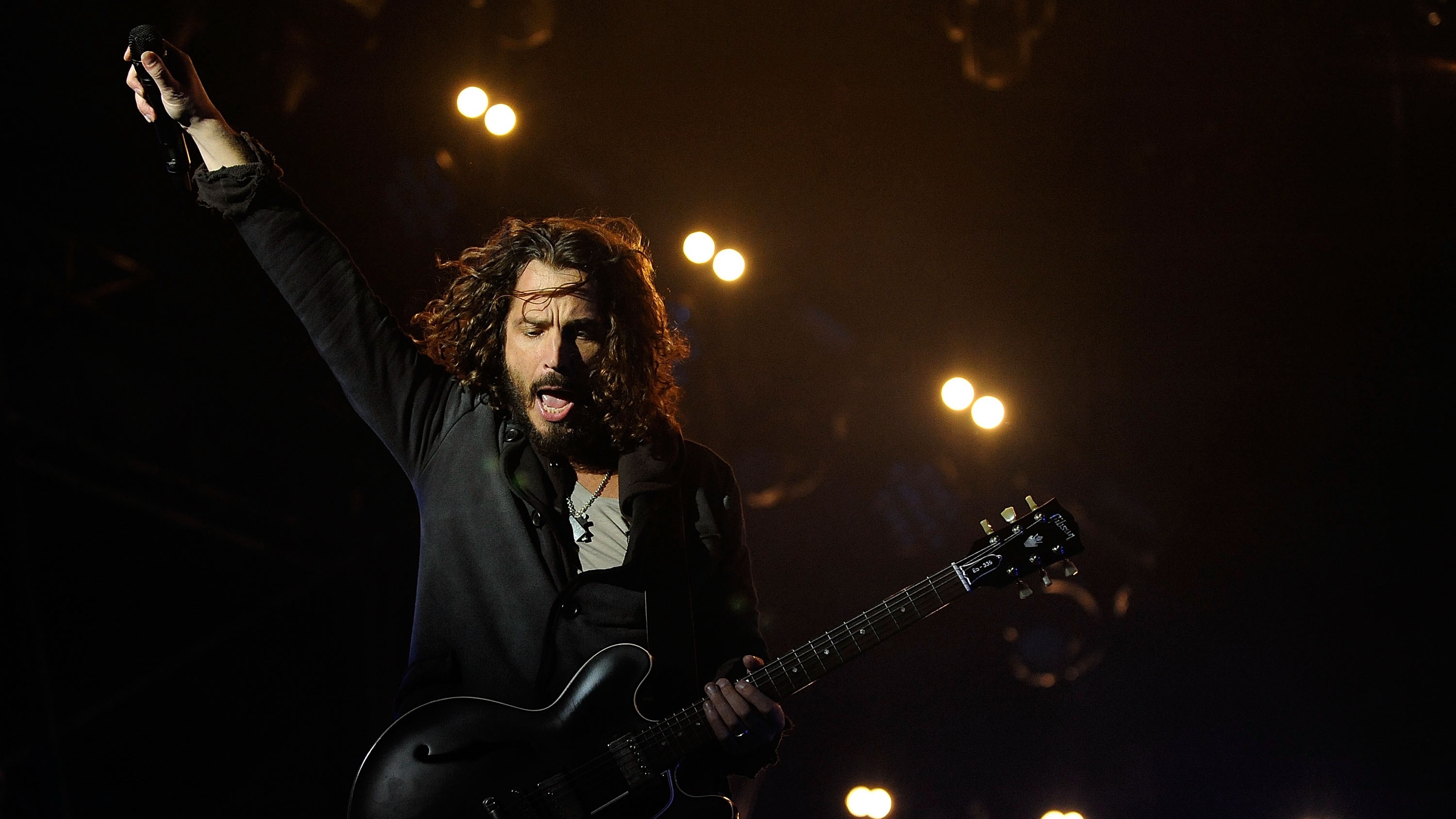 NEW ORLEANS, LA - OCTOBER 28: Chris Cornell of Soundgarden performs as part of the 2011 Voodoo Music Experience at City Park October 28, 2011 in New Orleans, Louisiana. (Photo by Stacy L. Revere/Getty Images)