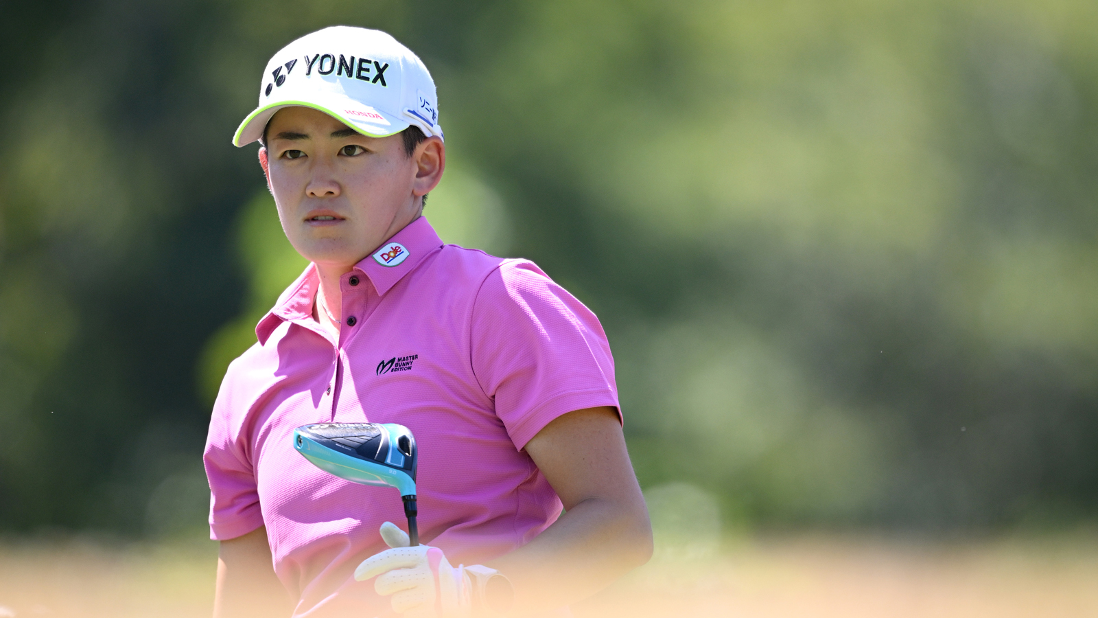 Akie Iwai watches her tee shot