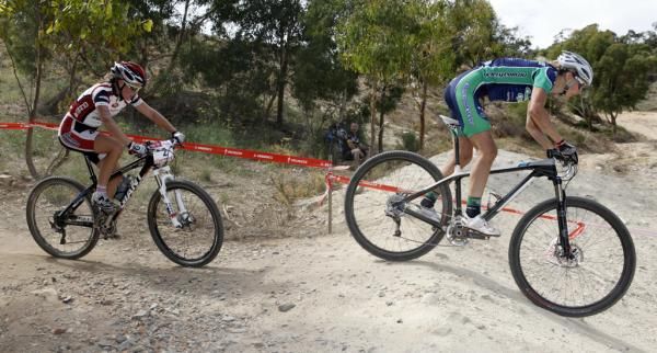 Jenny Fay leads Rebecca Henderson at the top of the climb