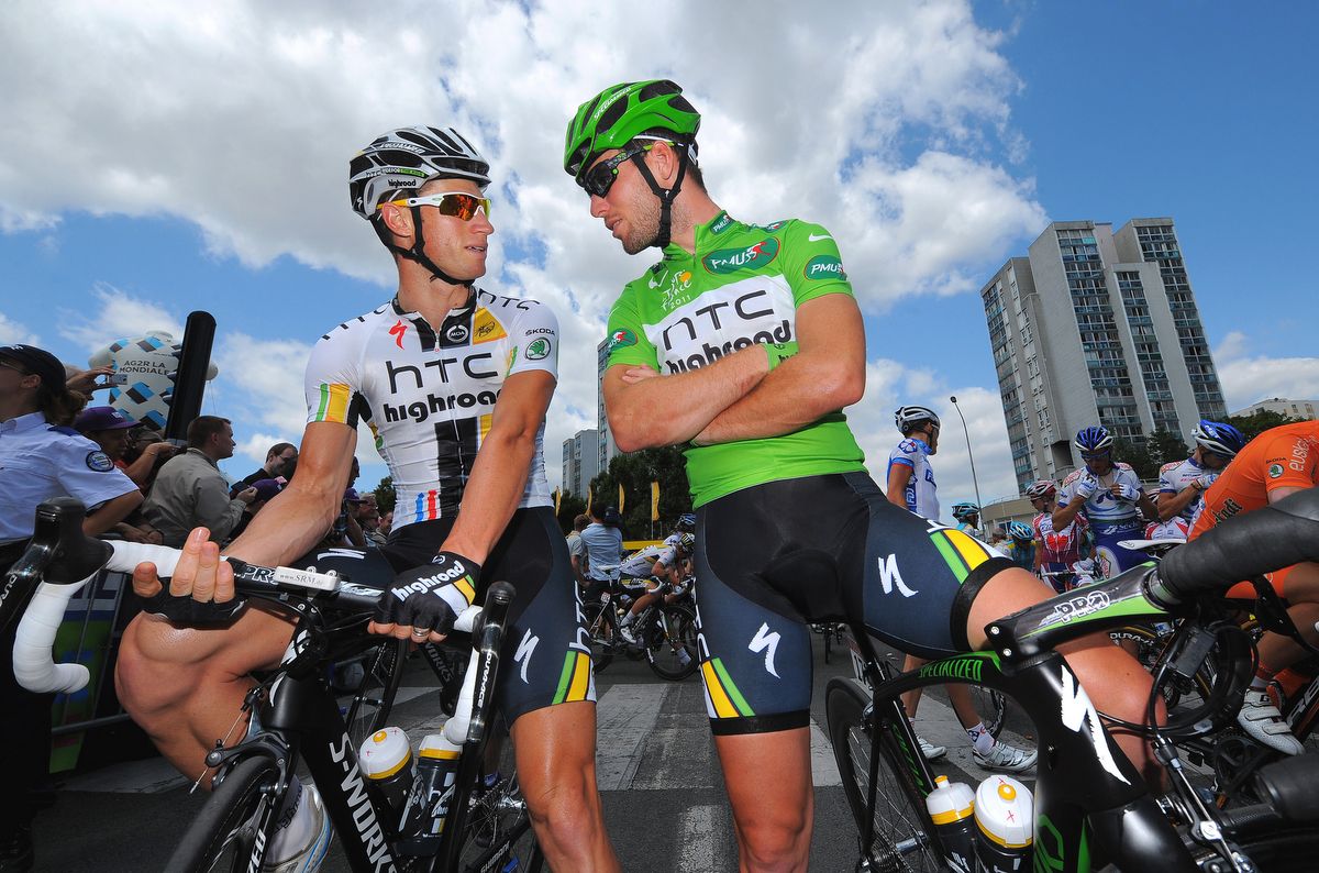 Mark Renshaw with green jersey winner Mark Cavendish in 2011