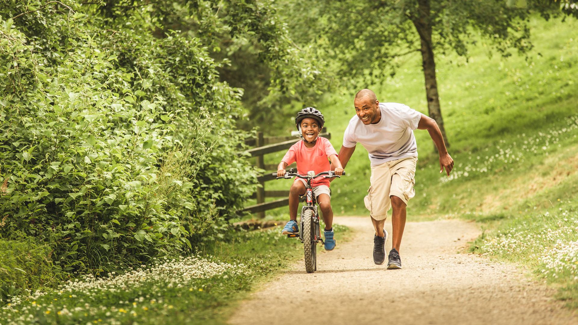 Get a cheap ebike in Halfords' Christmas sale. There's plenty of kids