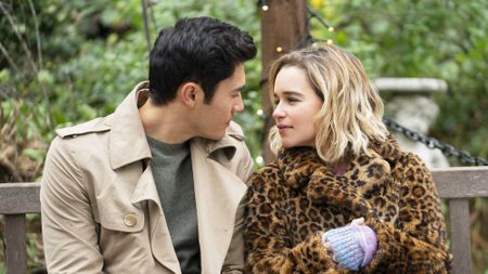 Henry Golding and Emilia Clarke in "Last Christmas" movie (2019)