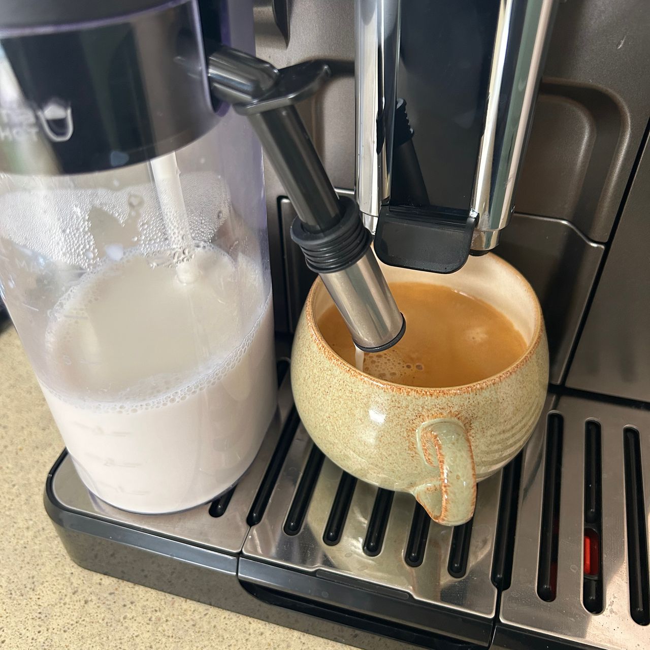 De'Longhi bean to cup coffee machine testing at home
