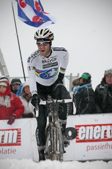 Niels Albert (BKCP-Powerplus) did just enough to claim the World Cup overall from Kevin Pauwels