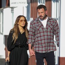 Jennifer Lopez and Ben Affleck walking in Los Angeles