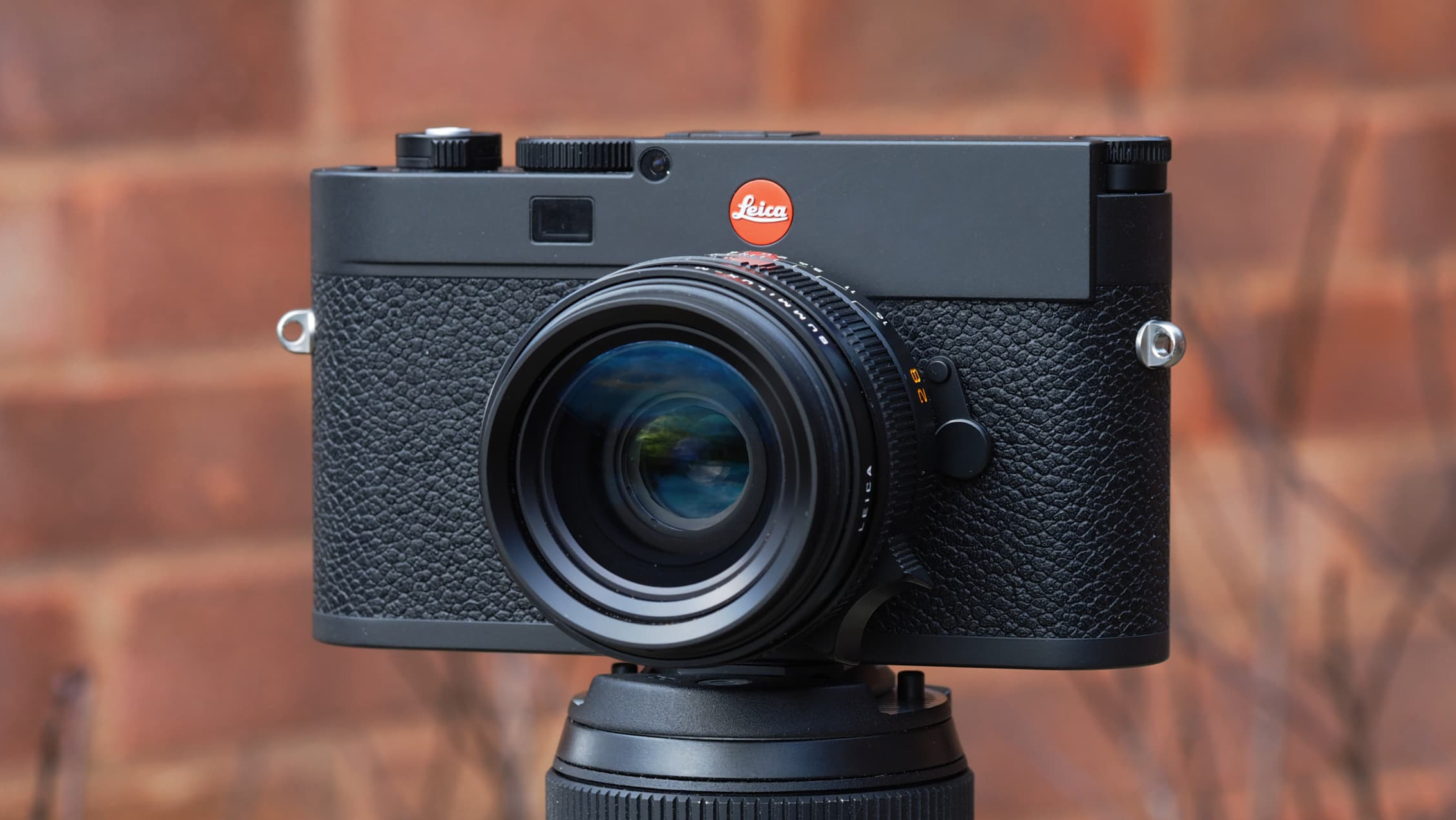 Leica M11 without a viewfinder window
