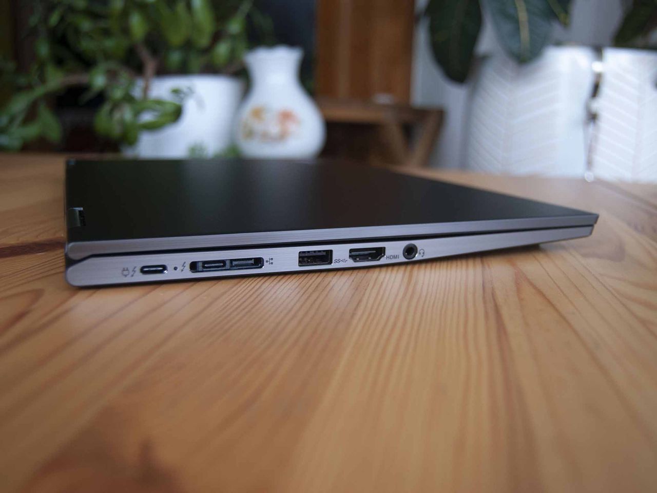 Lenovo ThinkPad X1 Yoga (Gen 5)