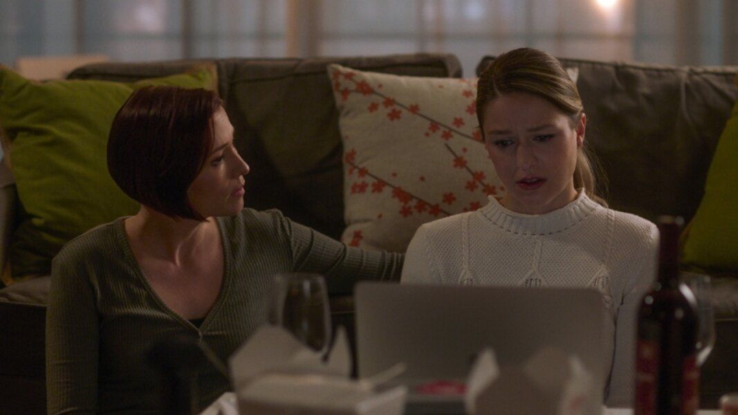 The Danvers sisters in Supergirl &quot;Welcome Back Kara&quot;