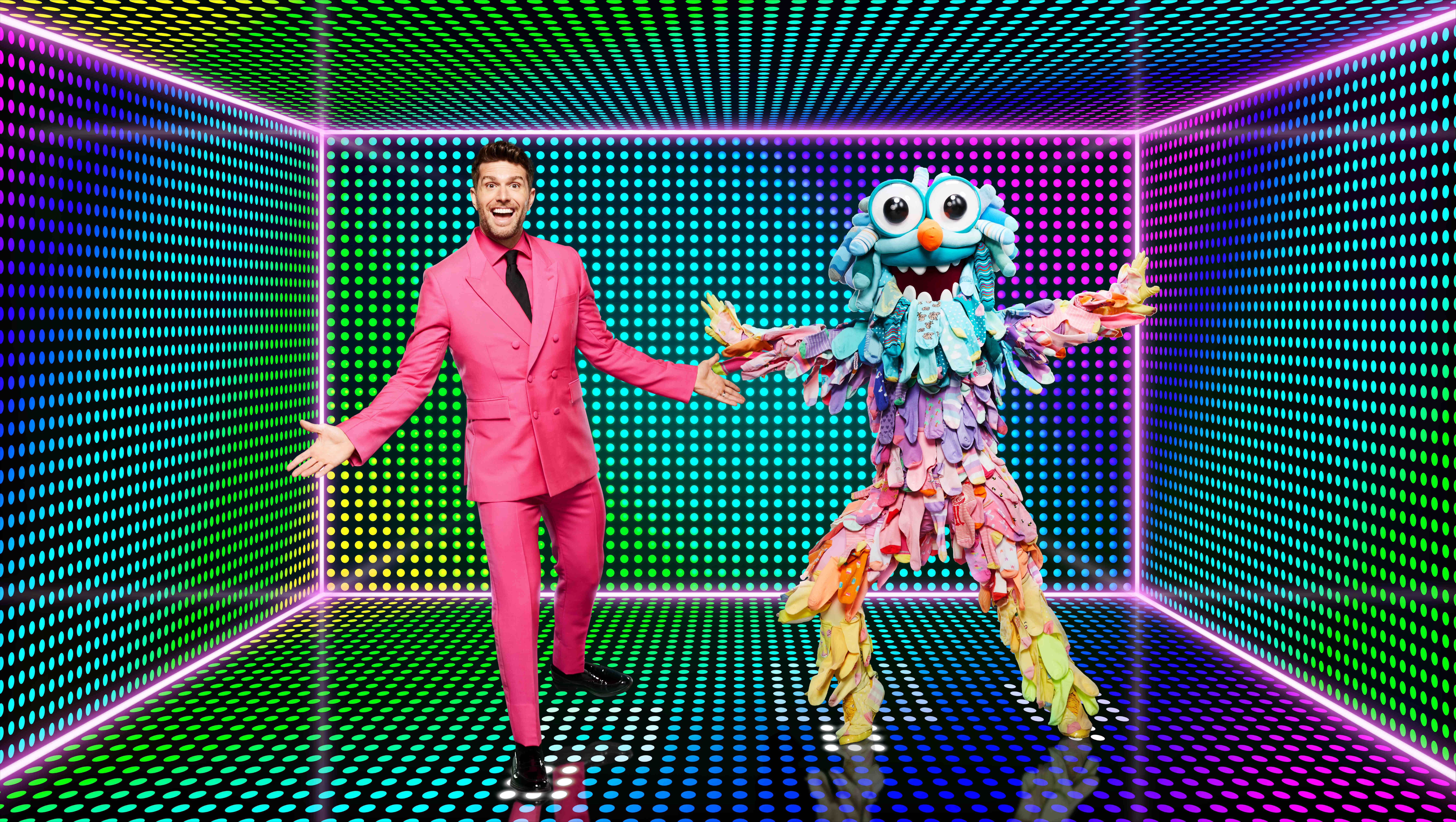 Joel hosts as the guessing starts all over again!