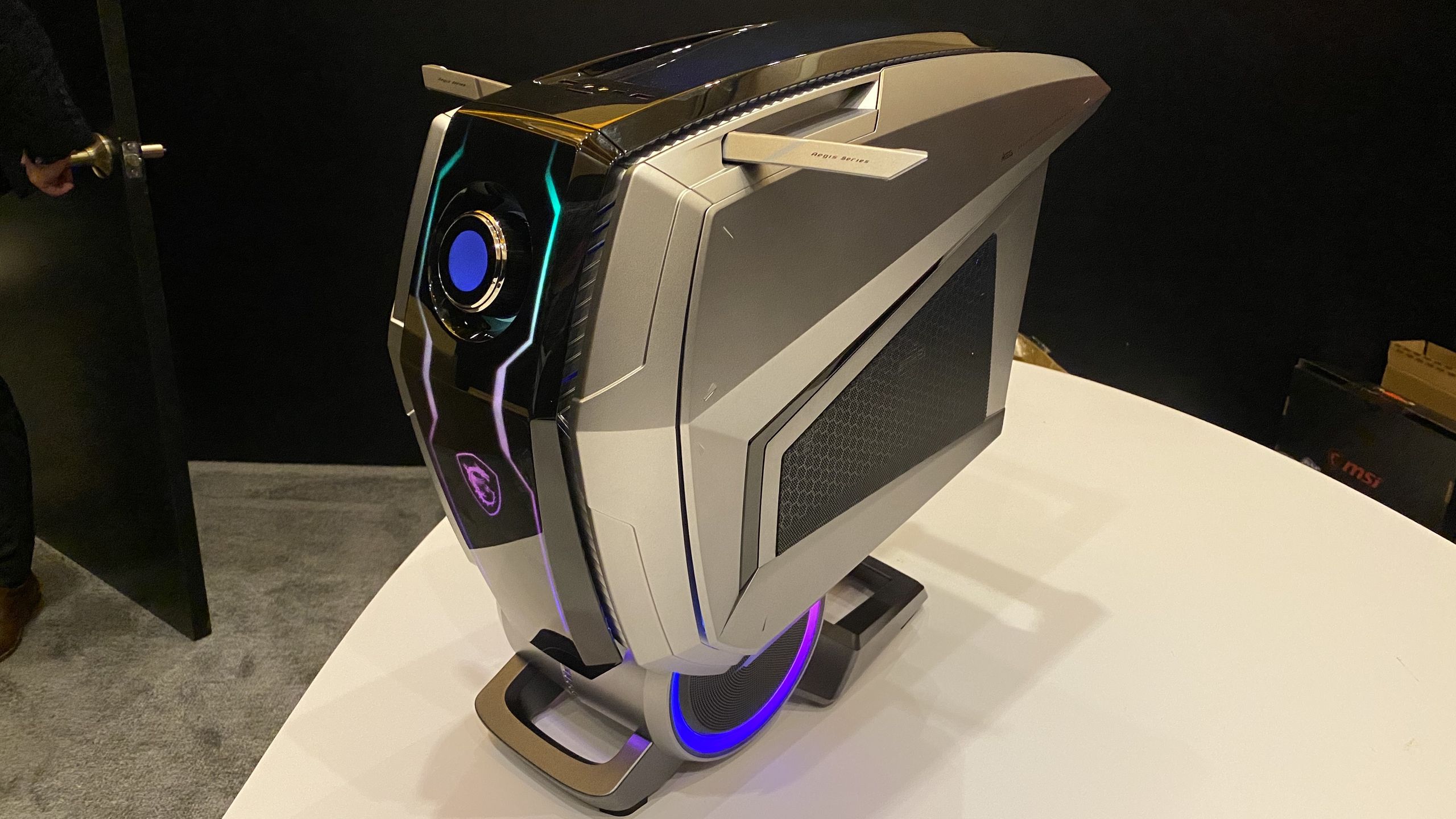 【ジャンク】msi Aegis Ti5 PCケース ジャンク】msi Aegis Ti5 PCケース MSI MEG Aegis Ti5 Review