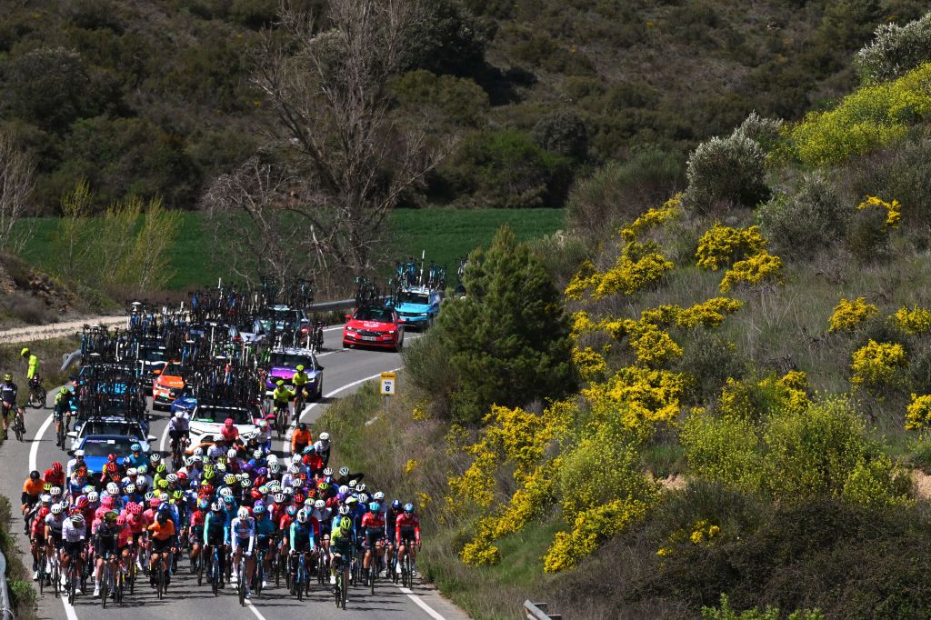 ESTELLALIZARRA SPAIN MARCH 30 A general view of the peloton competing during the 33rd Gran Premio Miguel Indurain 2024 a 1981km one day race from EstellaLizarra to EstellaLizarra on March 30 2024 in EstellaLizarra Spain Photo by Tim de WaeleGetty Images