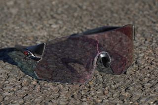 Image shows the Tifosi Rail sunglasses