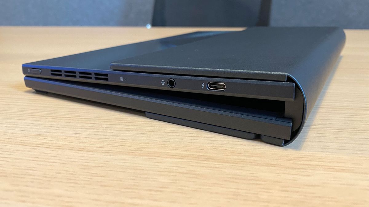 Asus Zenbook 17 Fold OLED