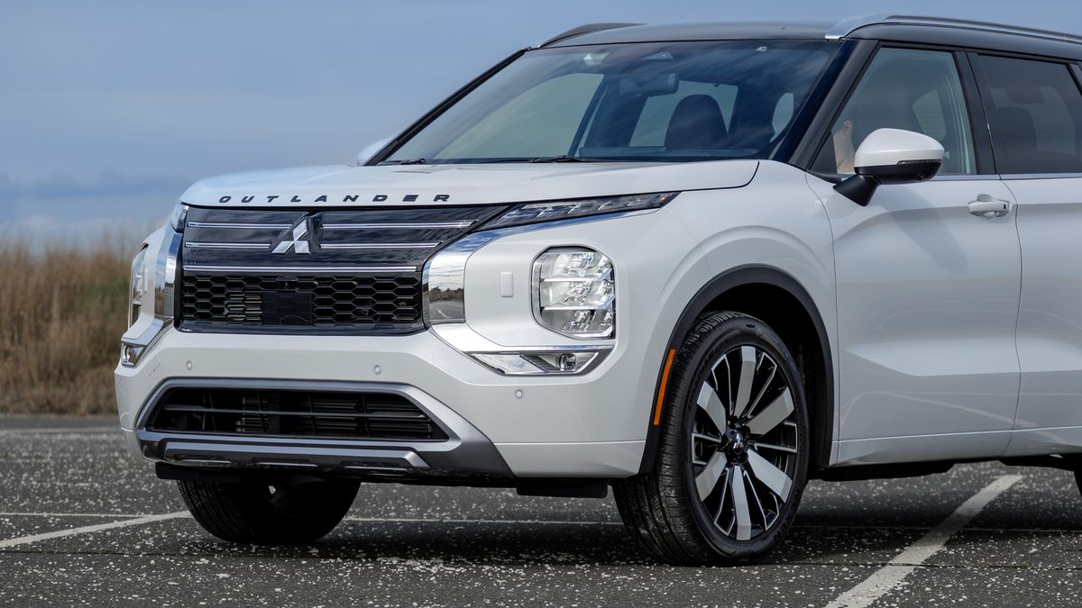 2026 Mitsubishi Outlander test drive.