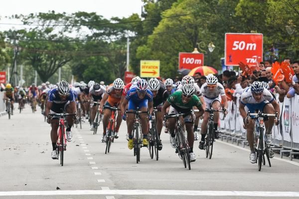 Ioannis Tamouridis (SP Tableware) sprints to victory.