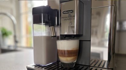 Testing the De'Longhi Primadonna Aromatic Coffee Machine