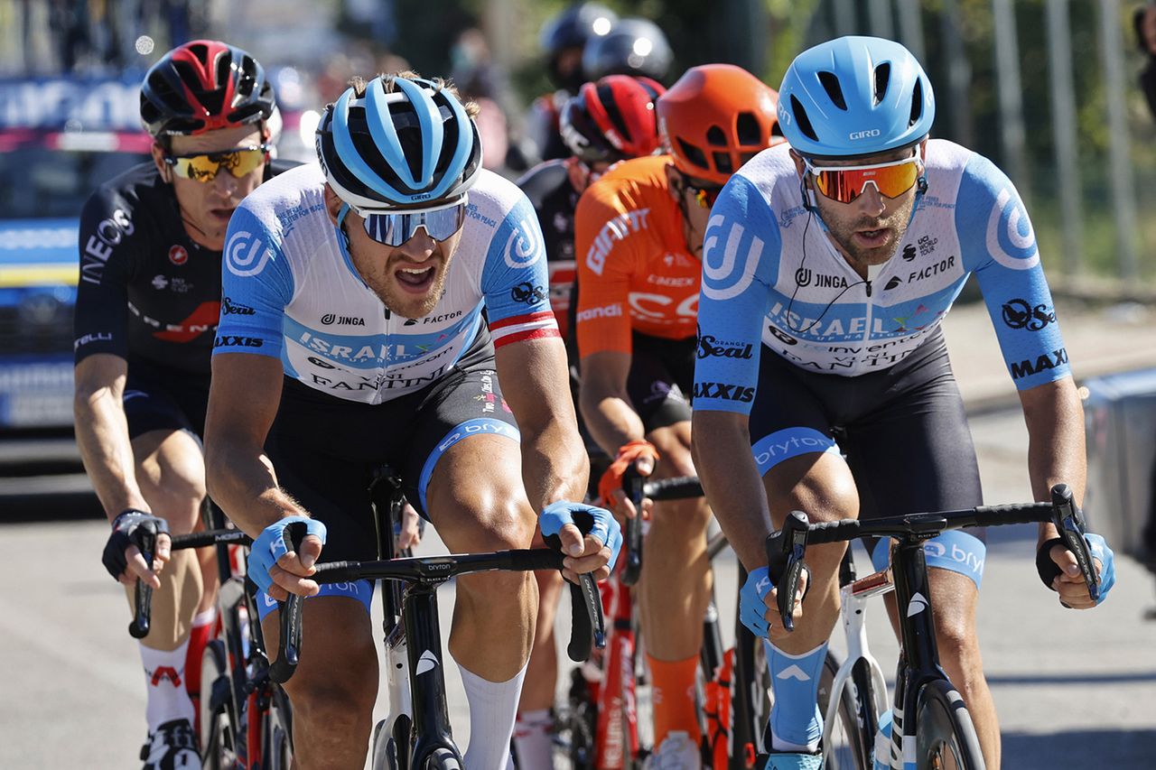 Giro d'Italia 2020 - 103th Edition - 8th stage Giovinazzo - Vieste 200&Acirc;&nbsp;km - 10/10/2020 - Alex Dowsett (GBR - Israel Start-Up Nation) - Matthias Brandle (AUT - Israel Start-Up Nation) - photo Luca Bettini/BettiniPhoto&Acirc;&copy;2020