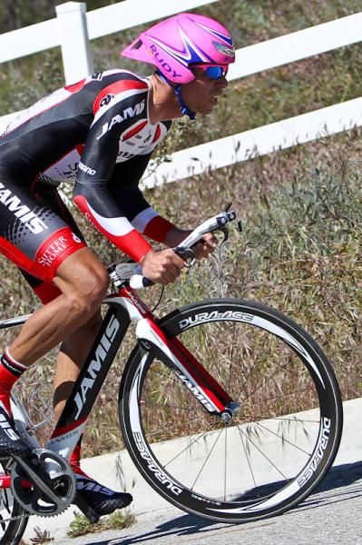Luis Amaran (Jamis) out of the saddle and heading for a fifth place finish.