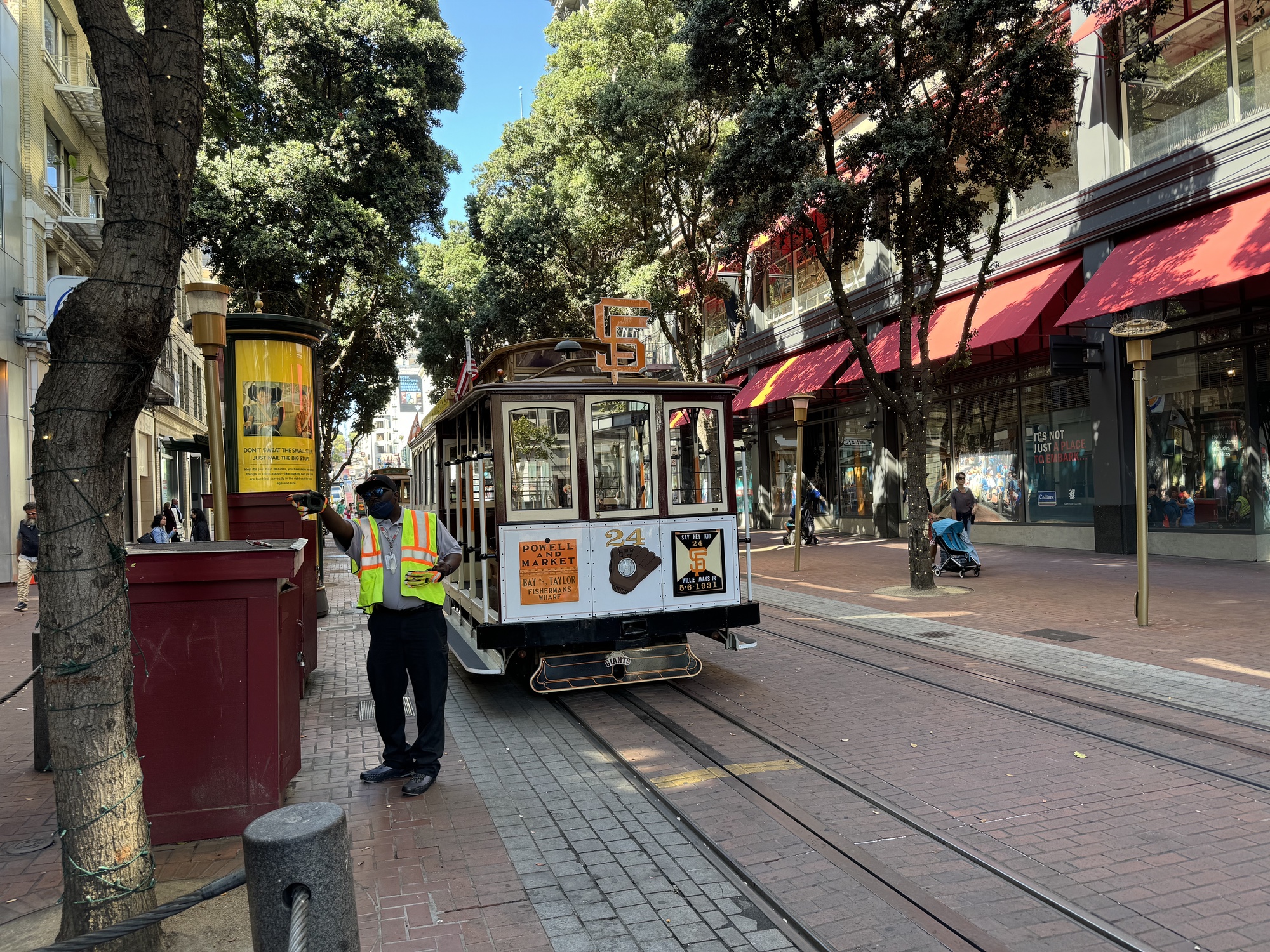 cable car photo by iphone 15 pro