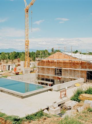 Casa delle Bottere swimming pool under construction by John Pawson