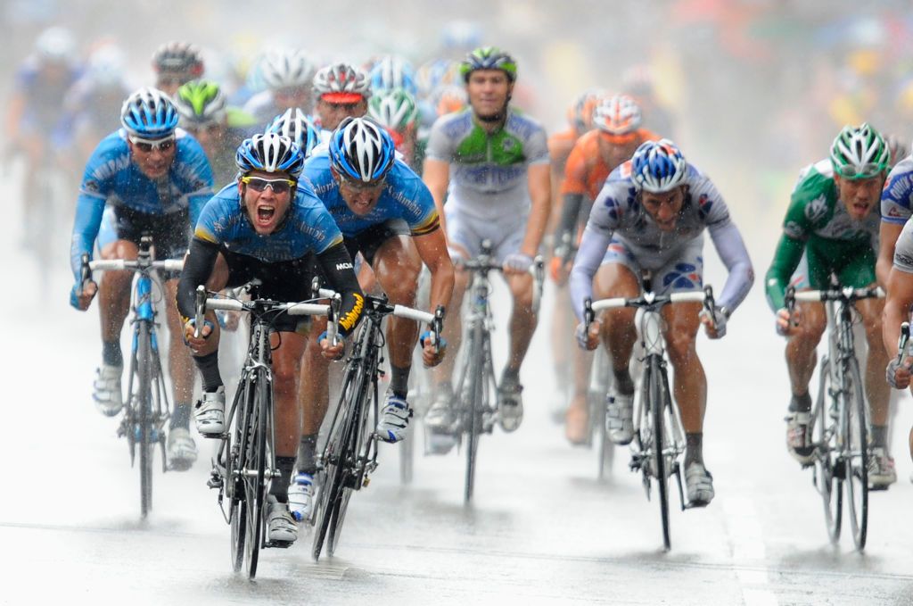 Cycling : Tour de France / Stage 8
Arrival / CAVENDISH Mark (Gbr) Celebration Joie Vreugde / CIOLEK Gerald (Ger) / CASPER Jimmy (Fra) / Erik ZABEL (Ger) /
Figeac - Toulouse (172,5 Km) /
Ronde van Frankrijk / TDF / Etape Rit / (c)Tim De Waele