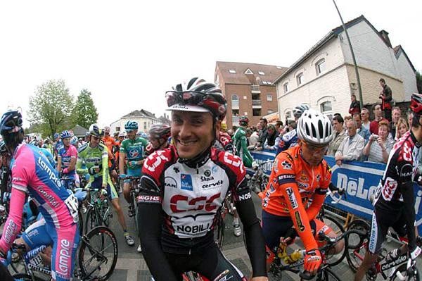 Ivan Basso (CSC) grins at the start