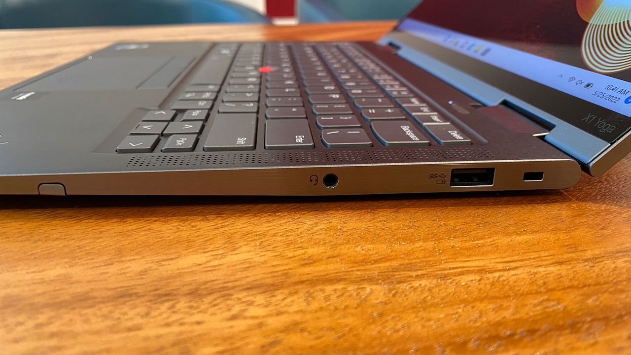 Lenovo ThinkPad X1 Yoga Gen 7