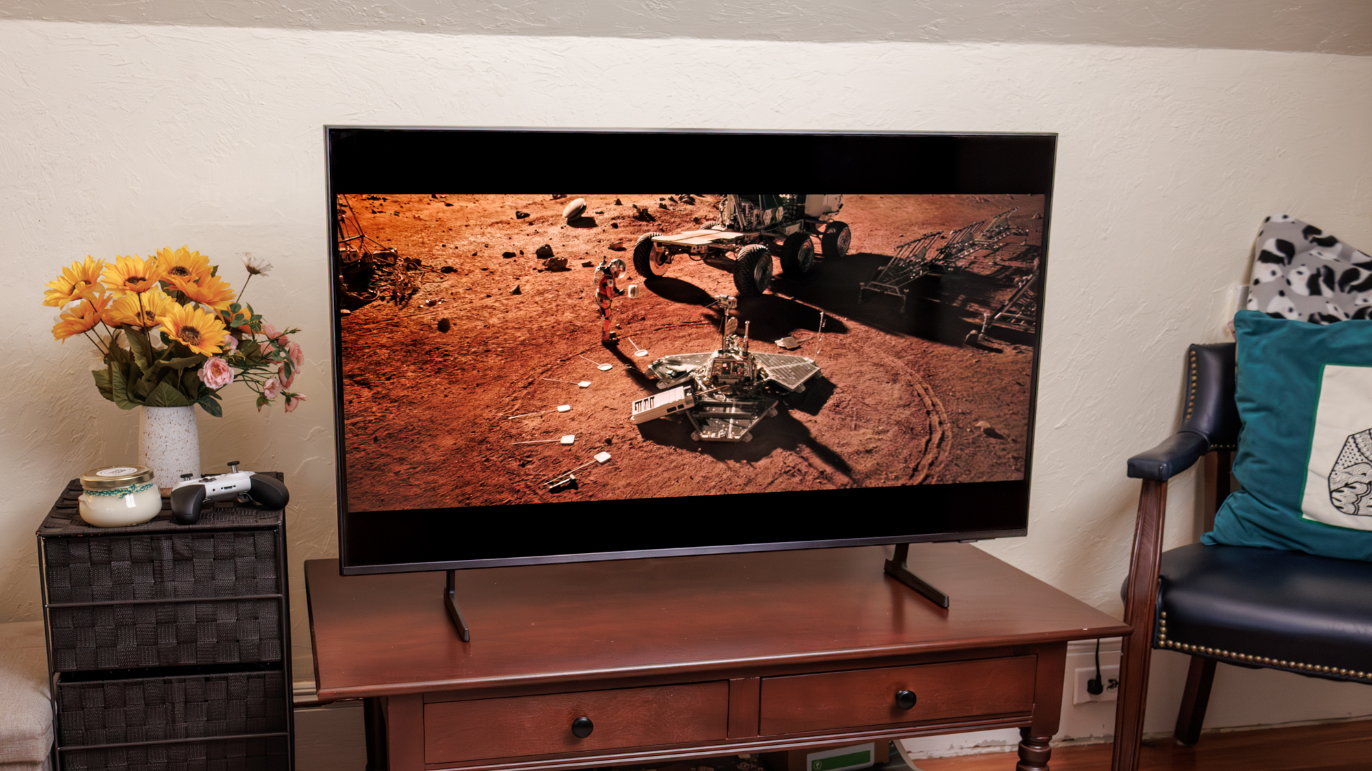 Samsung Q7F QLED TV on a side table