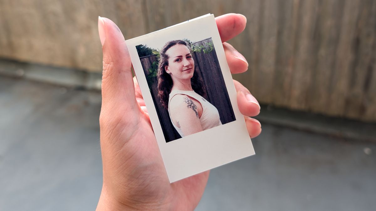 Prints created using the Inkwon Tag portable printer