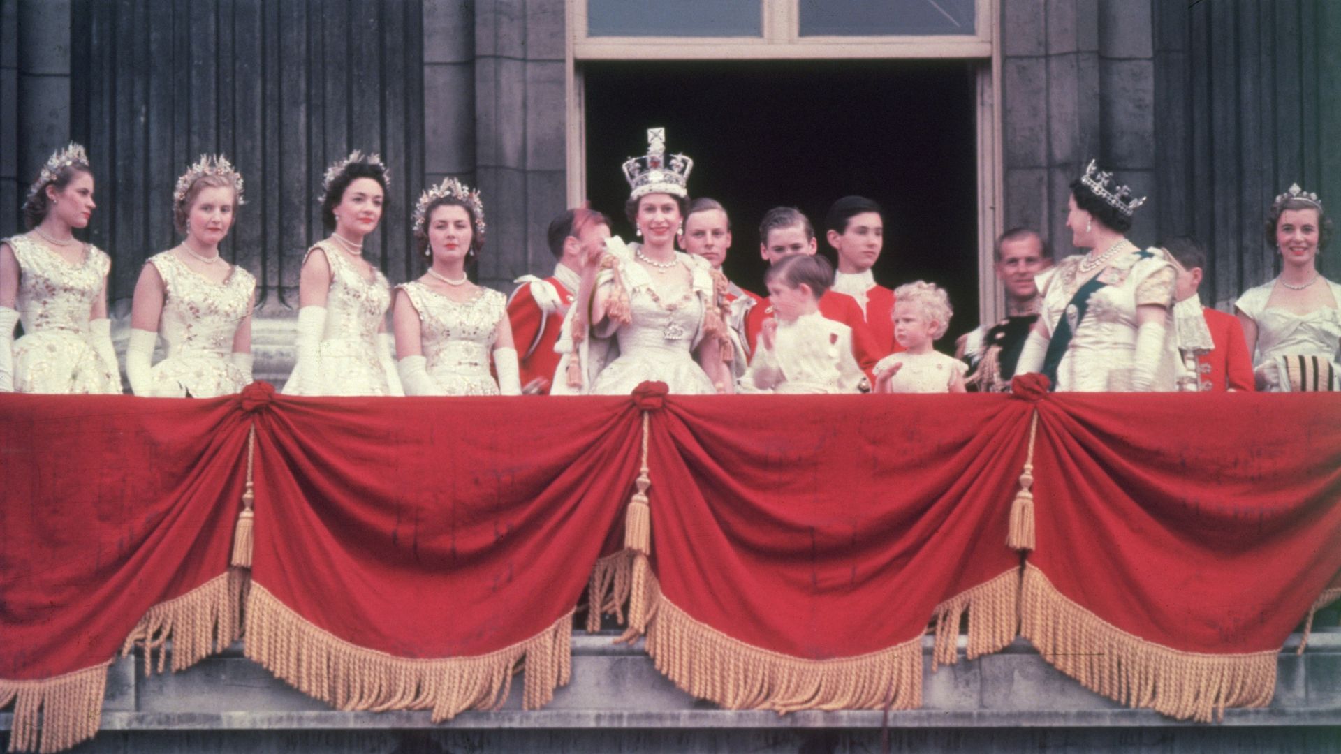 Queen Elizabeth II on the balcony of Buckingham Palace on the day of her Coronation