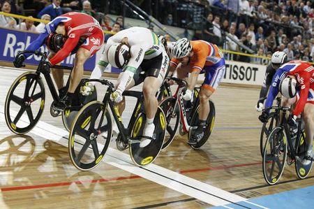 Shane Perkins (Australia) had a clear win over the big Scot, Chris Hoy.