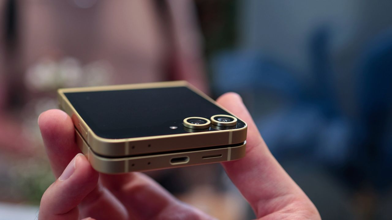 A photo of the Samsung Galaxy Z Flip 6